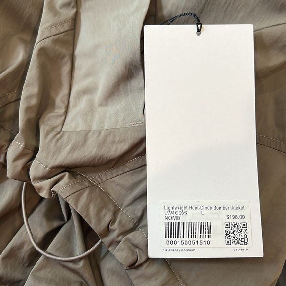 NEW lululemon Lightweight Hem-Cinch Bomber Jacket - Picture 10 of 10